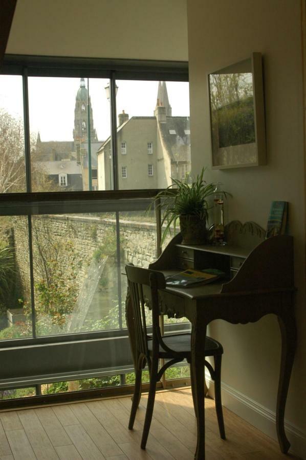 Le Petit Valhalla Bayeux Luaran gambar